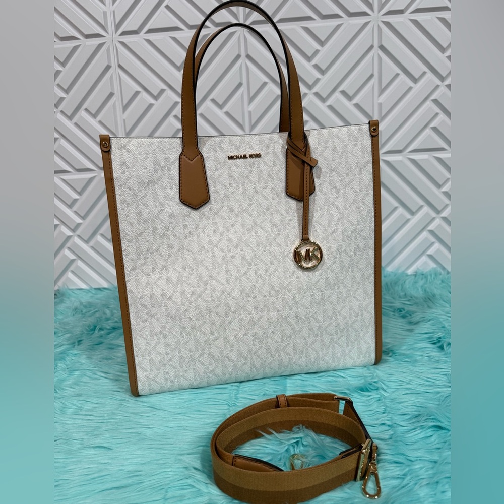 Michael Kors MAPLE Large NS Logo Tote Pale Peanut & White Signature Tote NWT - Picture 5 of 11
